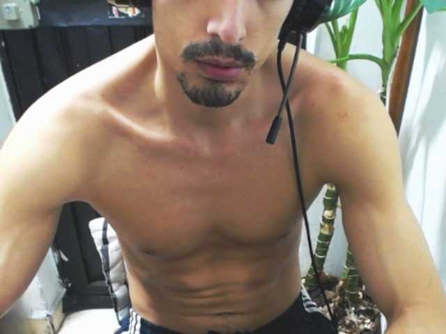 Live sex webcam photo for CristoMax69 #273180757