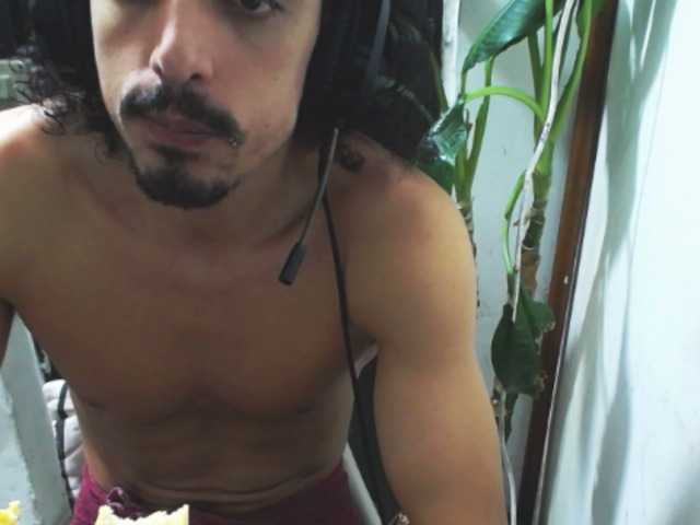 Live sex webcam photo for CristoMax69 #273340517