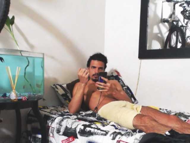 Live sex webcam photo for CristoMax69 #273476145