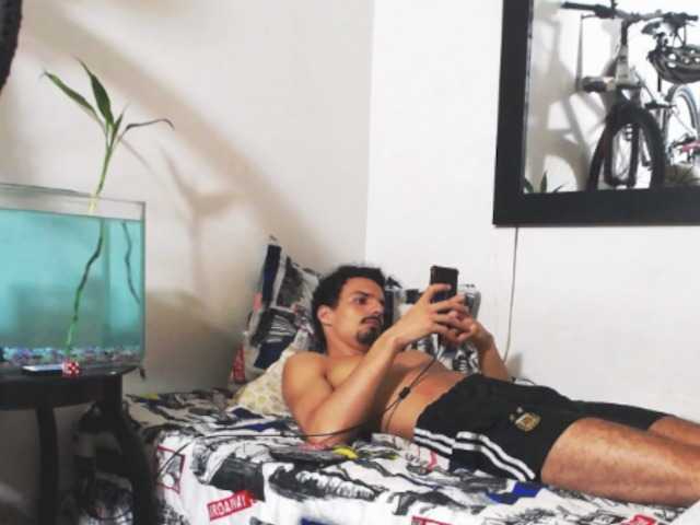 Live sex webcam photo for CristoMax69 #273492466