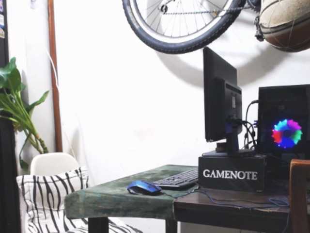 Live sex webcam photo for CristoMax69 #273536386