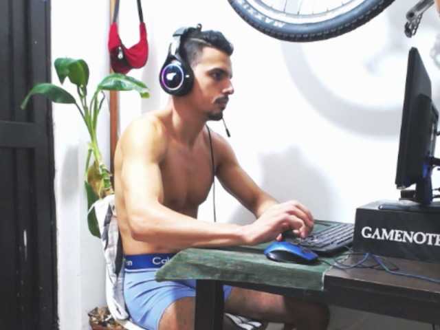 Live sex webcam photo for CristoMax69 #273727916