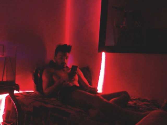 Live sex webcam photo for CristoMax69 #273738758