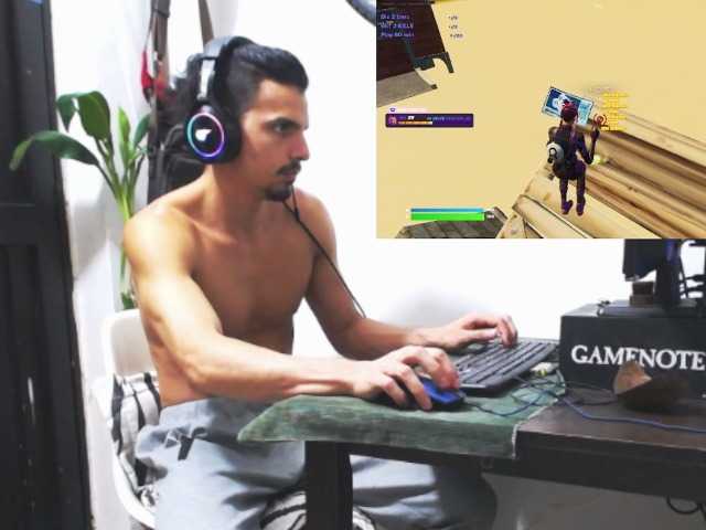 Live sex webcam photo for CristoMax69 #273764207