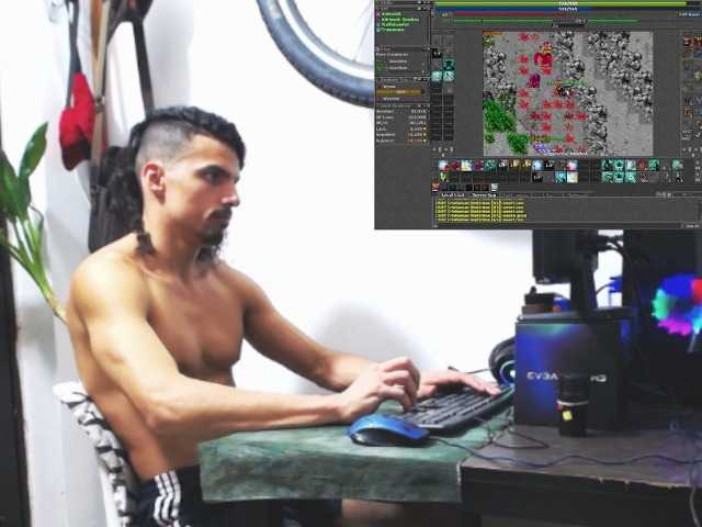 Live sex webcam photo for CristoMax69 #274189723