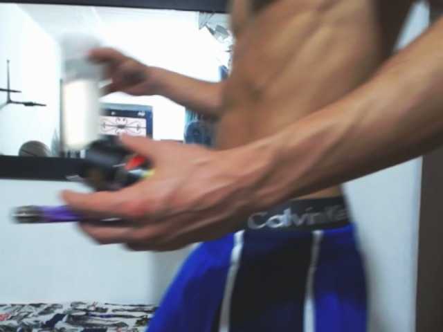 Live sex webcam photo for CristoMax69 #274415627