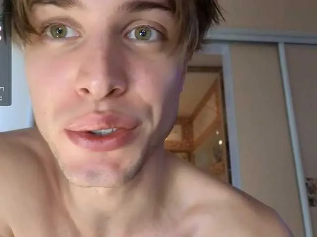 Live sex webcam photo for Cryptonb #291987305