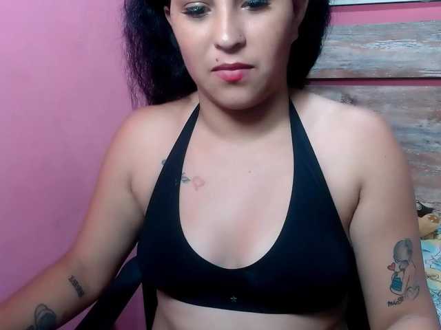 Live sex webcam photo for CrysstalX #273918846