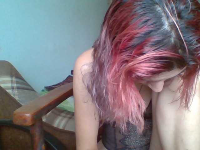 Live sex webcam photo for CryssuMiles #276578864