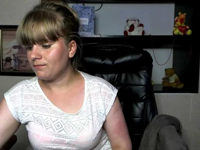 Live sex webcam photo for Crystal-Baby #273351627