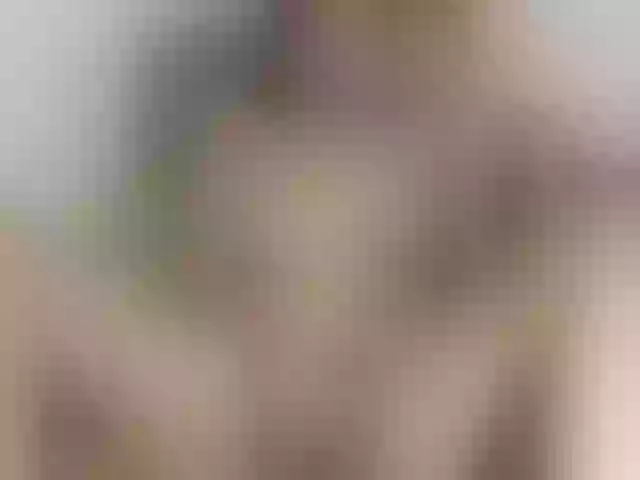 Live sex webcam photo for Crystal-sweet #274504180