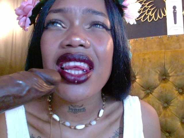 Live sex webcam photo for CrystalBrooke3x #290997513