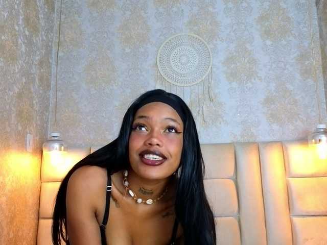 Live sex webcam photo for CrystalBrooke3x #291176092