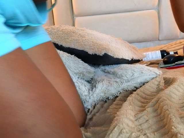 Live sex webcam photo for CrystalBrooke3x #291195199