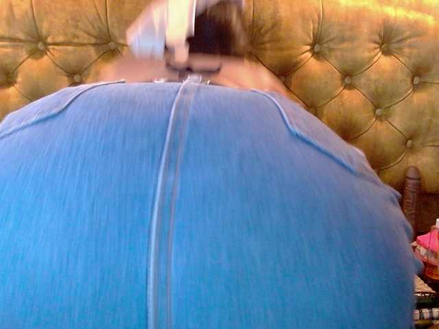 Live sex webcam photo for CrystalBrooke3x #291776057