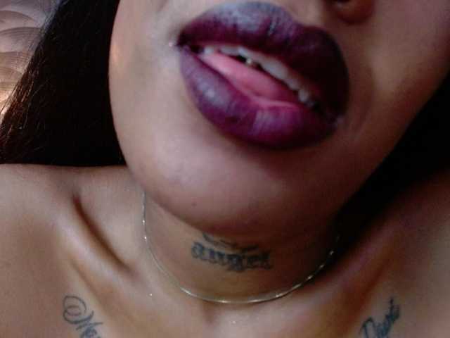 Live sex webcam photo for CrystalBrooke3x #291927535