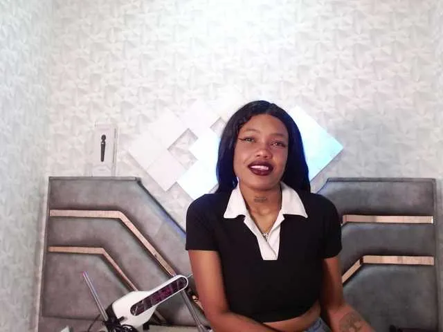 Live sex webcam photo for CrystalBrooke3x #291980207