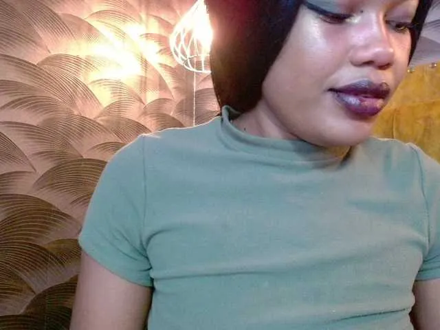 Live sex webcam photo for CrystalBrooke3x #292117994