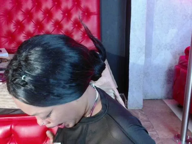 Live sex webcam photo for CrystalBrooke3x #292231345