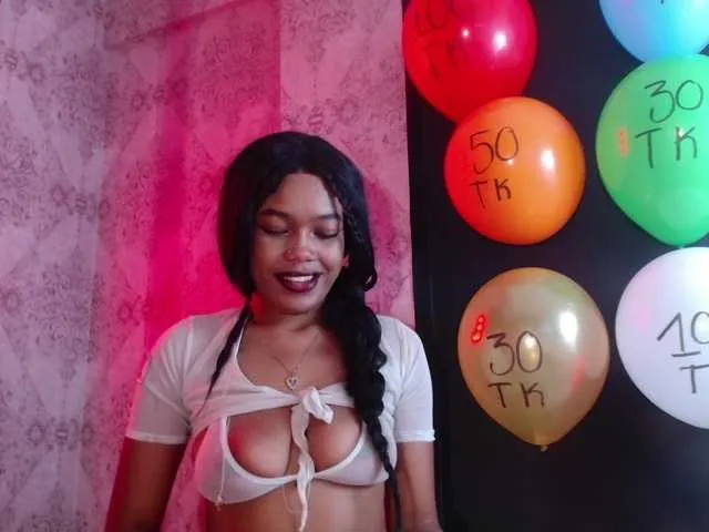 Live sex webcam photo for CrystalBrooke3x #292443873