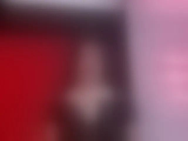 Live sex webcam photo for CrystalBrooke3x #292533969