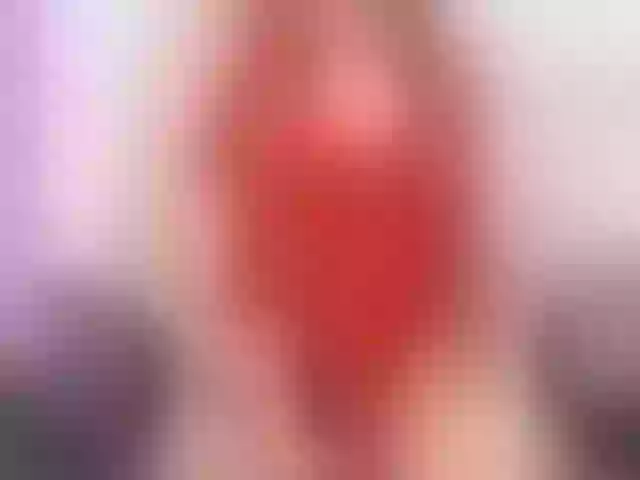 Live sex webcam photo for CrystalFerro #290861397