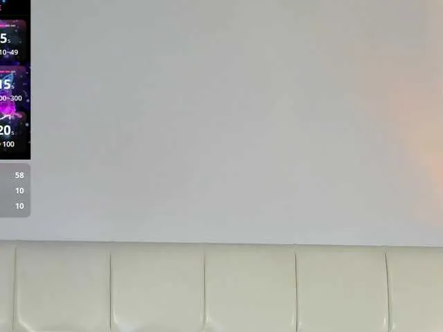 Live sex webcam photo for CrystalFerro