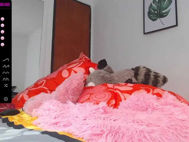 Live sex webcam photo for CrystalGonza #271741121