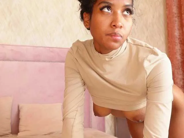 Live sex webcam photo for CrystalMar #277108293