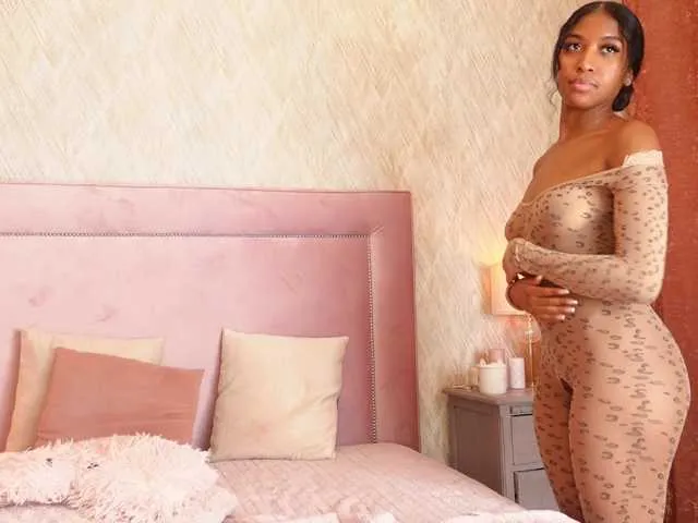 Live sex webcam photo for CrystalMar #277149975