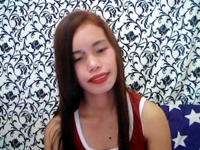 Live sex webcam photo for CrystalMyster #273489576