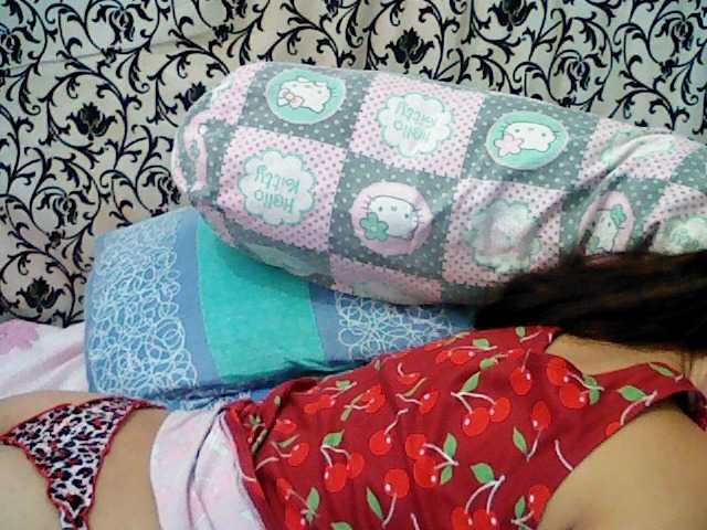 Live sex webcam photo for CrystalMyster #273699569