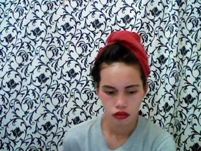 Live sex webcam photo for CrystalMyster #273735187