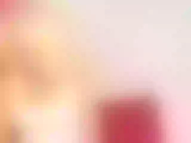 Live sex webcam photo for CrystalPretty #292118639
