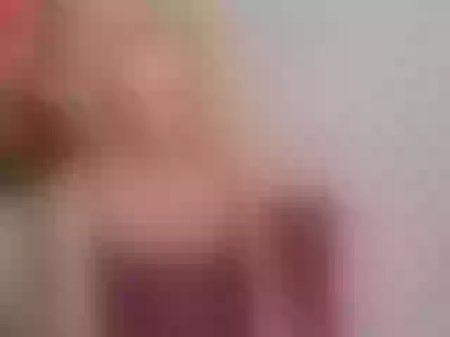 Live sex webcam photo for CrystalPretty #292132591