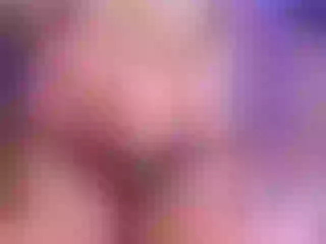 Live sex webcam photo for CrystalRambea #275956515