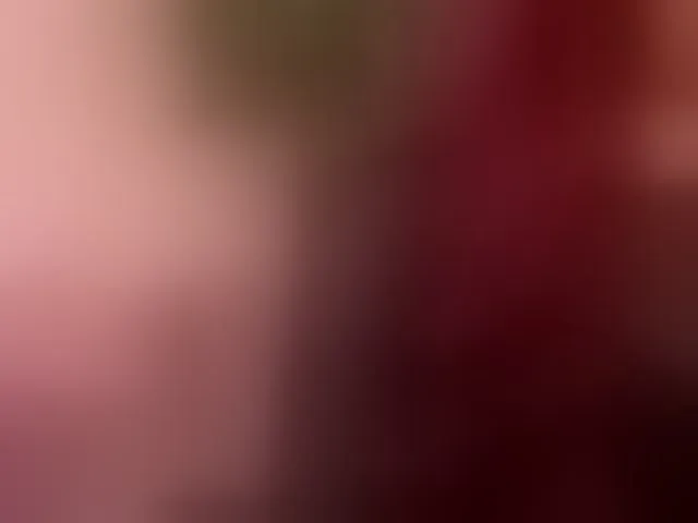 Live sex webcam photo for CrystalRed #293228353