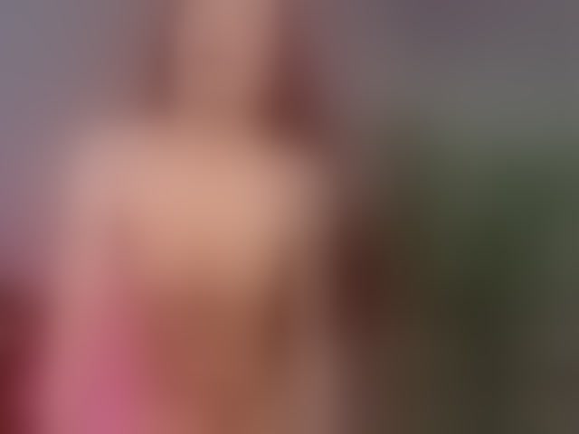 Live sex webcam photo for CrystalRed #293617288