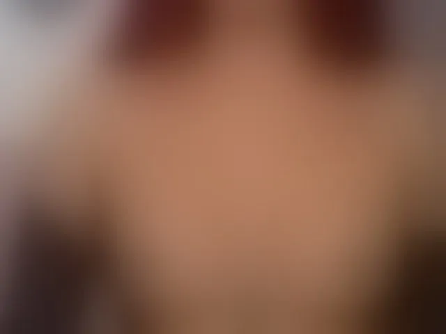 Live sex webcam photo for CrystalRed #293881621