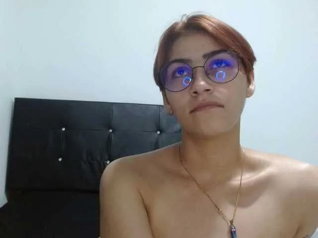 Live sex webcam photo for CrystalStarX #290532931