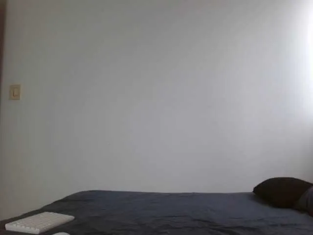 Live sex webcam photo for CrystalStarX #291663933