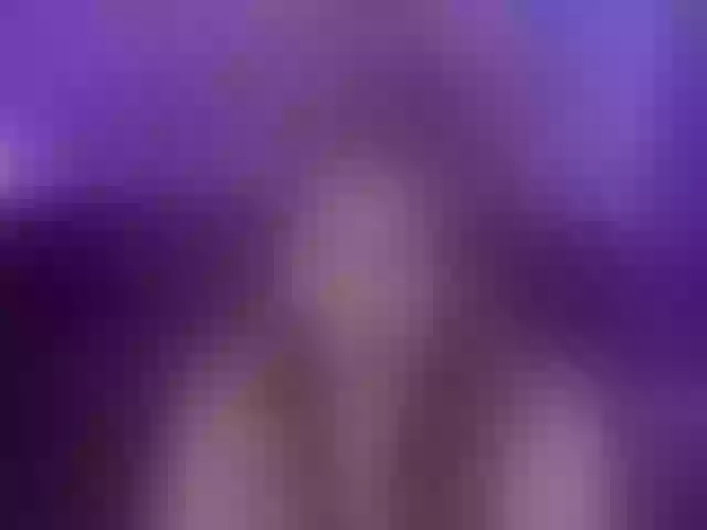 Live sex webcam photo for CrystallPaws #291834866