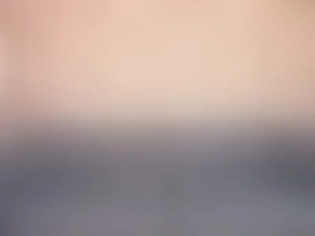 Live sex webcam photo for CrystallPaws #293342198