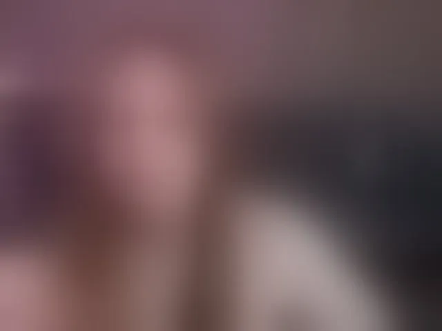 Live sex webcam photo for CrystallPaws #293454615