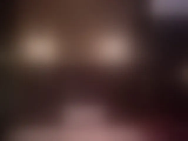 Live sex webcam photo for CrystallPaws #293642219
