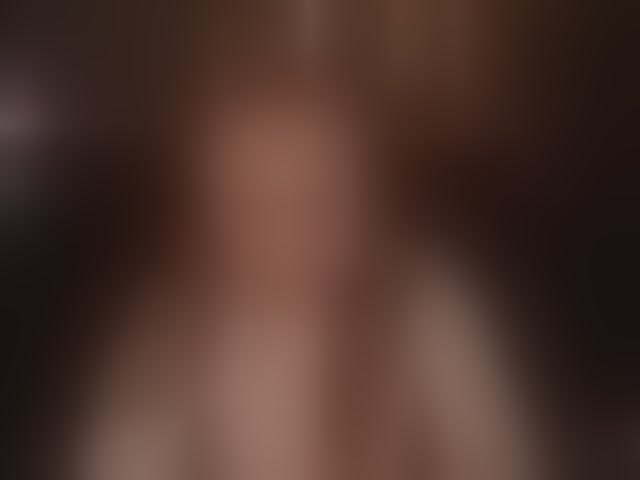 Live sex webcam photo for CrystallPaws #294205809