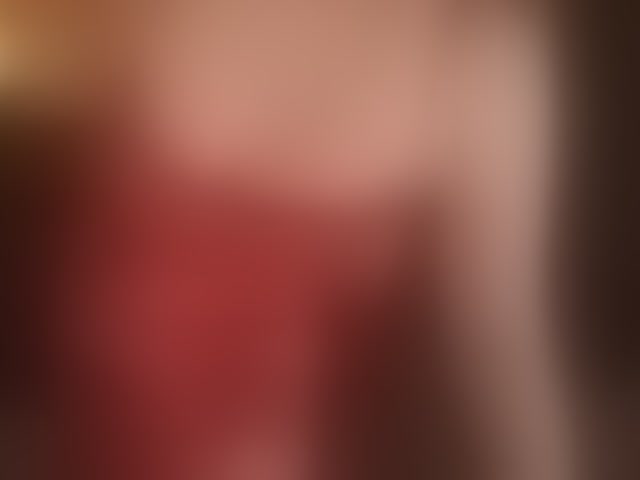 Live sex webcam photo for CrystallPaws #294252502