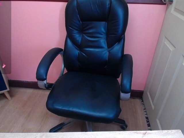 Live sex webcam photo for CrystinaDiaz #292236431