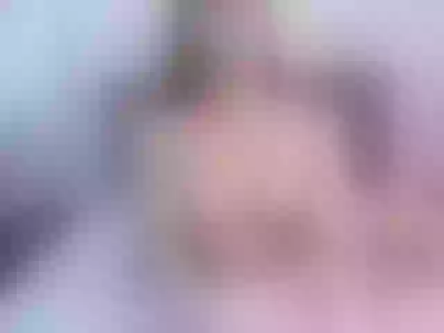 Live sex webcam photo for CrysttalMoon #291400390
