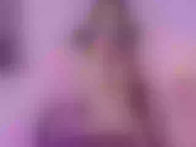 Live sex webcam photo for CrysttalMoon #291832044